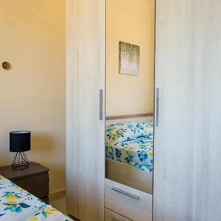 Πανσιόν La Pigna Azzurra *